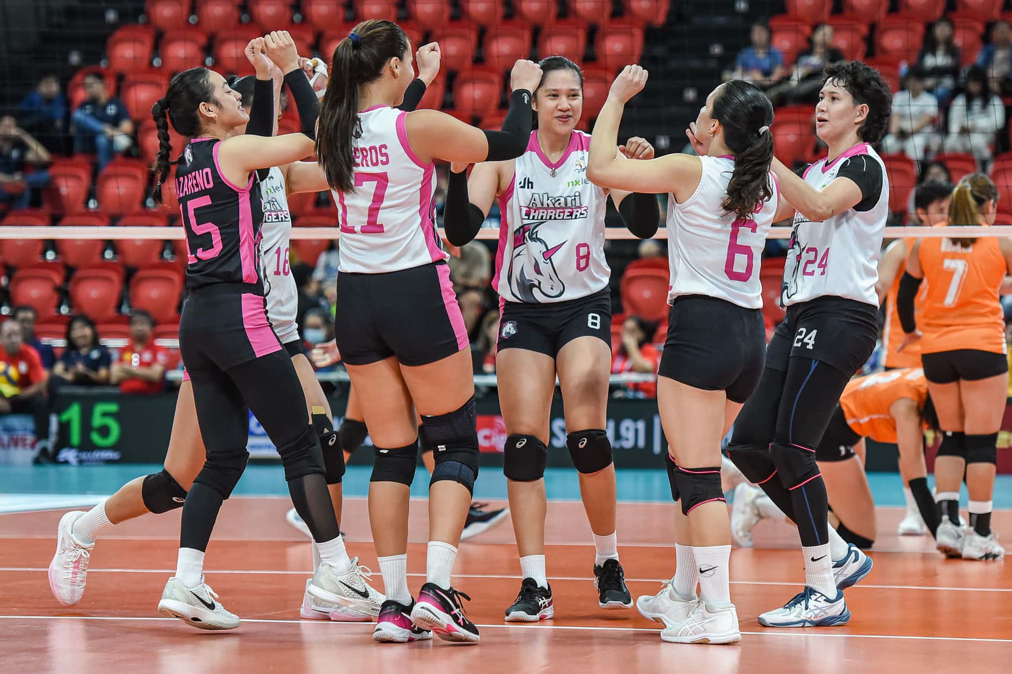 Akari Chargers beat Farm Fresh Foxies PVL